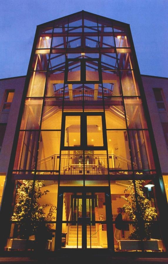 Sportpark Bad Nauheim Hotel Bagian luar foto